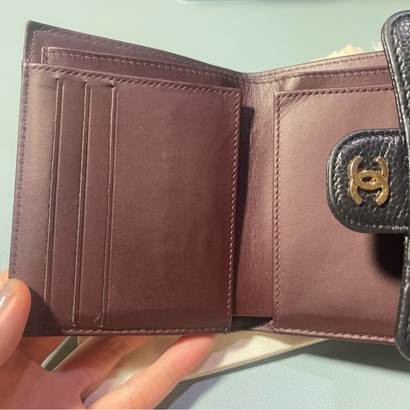 Chanel Caviar quilted compact flap wallet - Picture 5 of 8